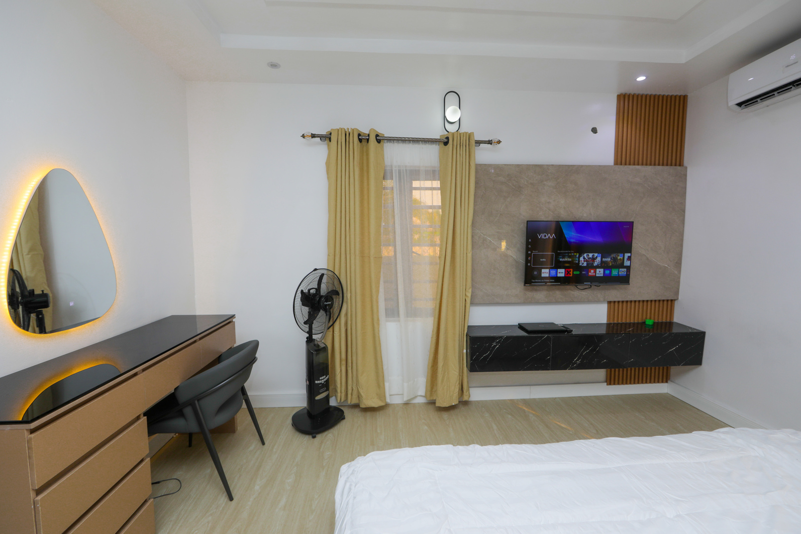 Main image of Lubarsch Apartments 1-Bedroom showing the property exterior and surroundings